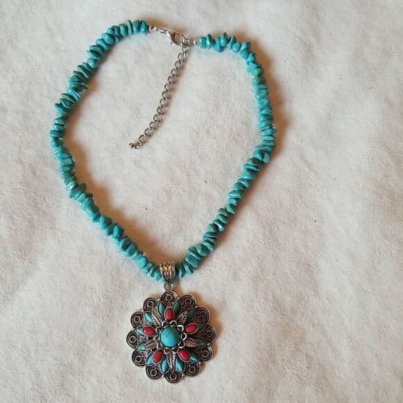 Turquoise and red boho style set necklace - Picture 7 of 12